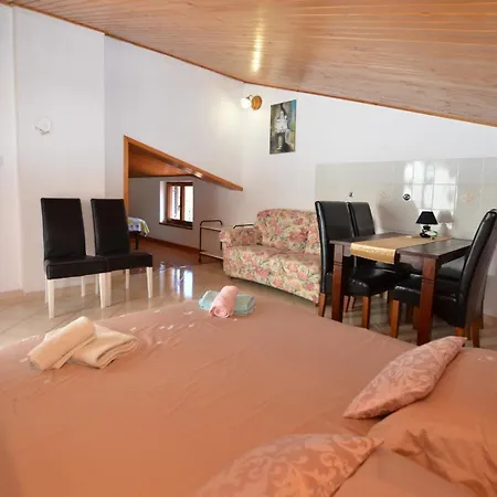Fantasy With Private Pool Apartment