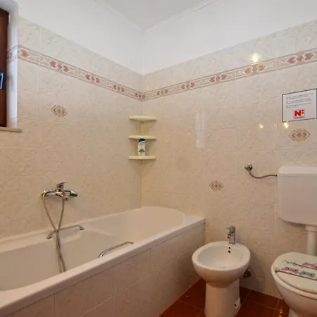 Apartment Fantasy With Private Pool Pula