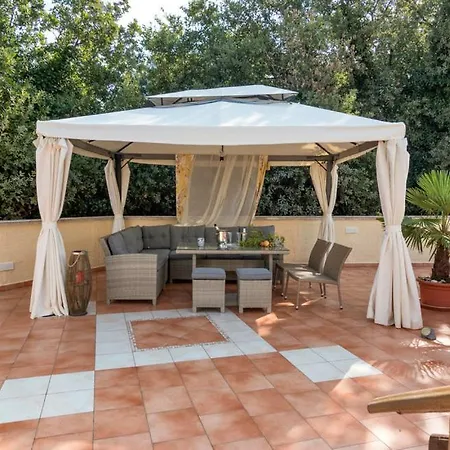 Fantasy With Private Pool Apartment Pula
