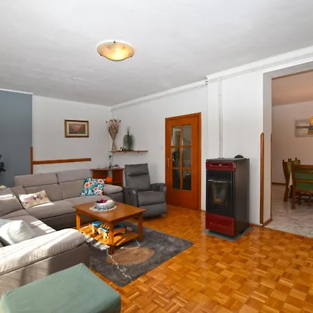 Fantasy With Private Pool Apartment